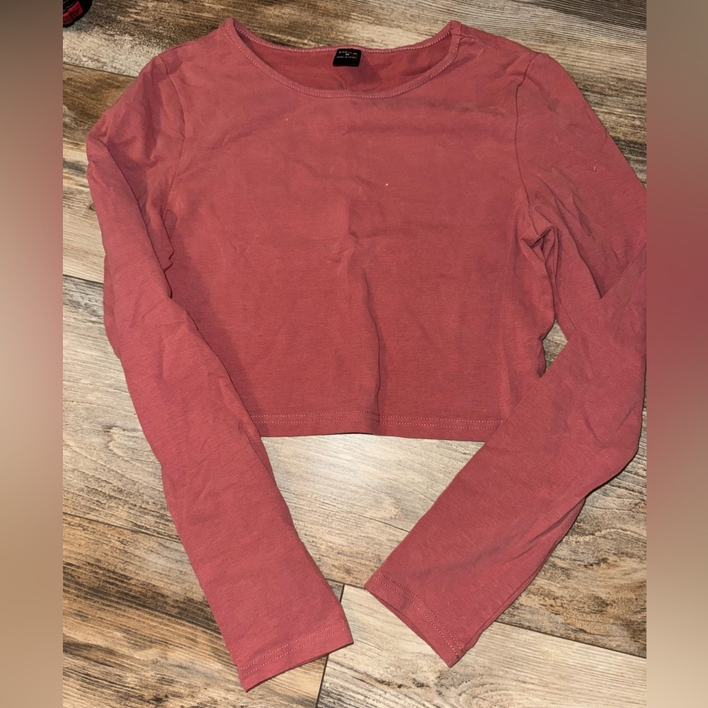 SHEIN Long Sleeve Cropped Top
